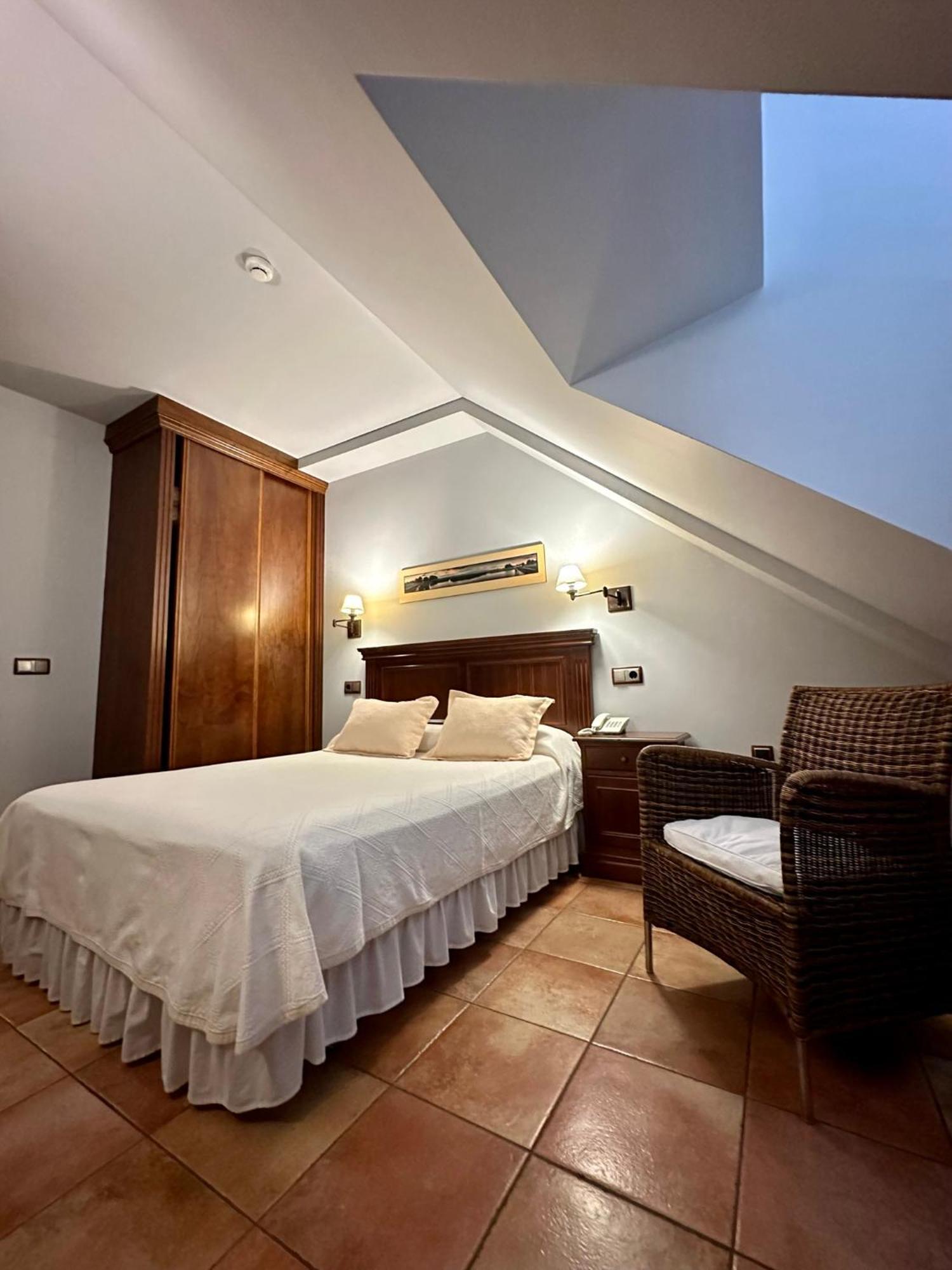 Hotel Dona Manuela Daimiel Dış mekan fotoğraf